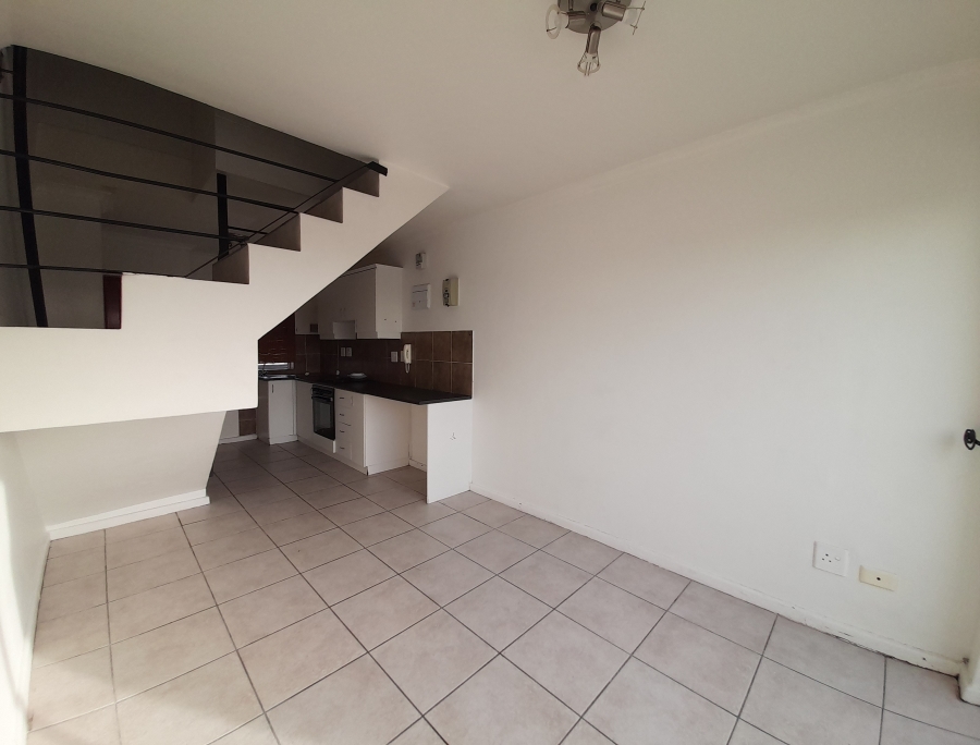 8 Bedroom Property for Sale in Uitzicht Western Cape